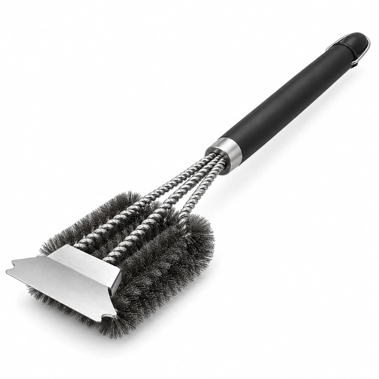 Brosse de barbecue inox à tête de rouleaux, trois cordes torsadées et grattoir cranté, fond blanc