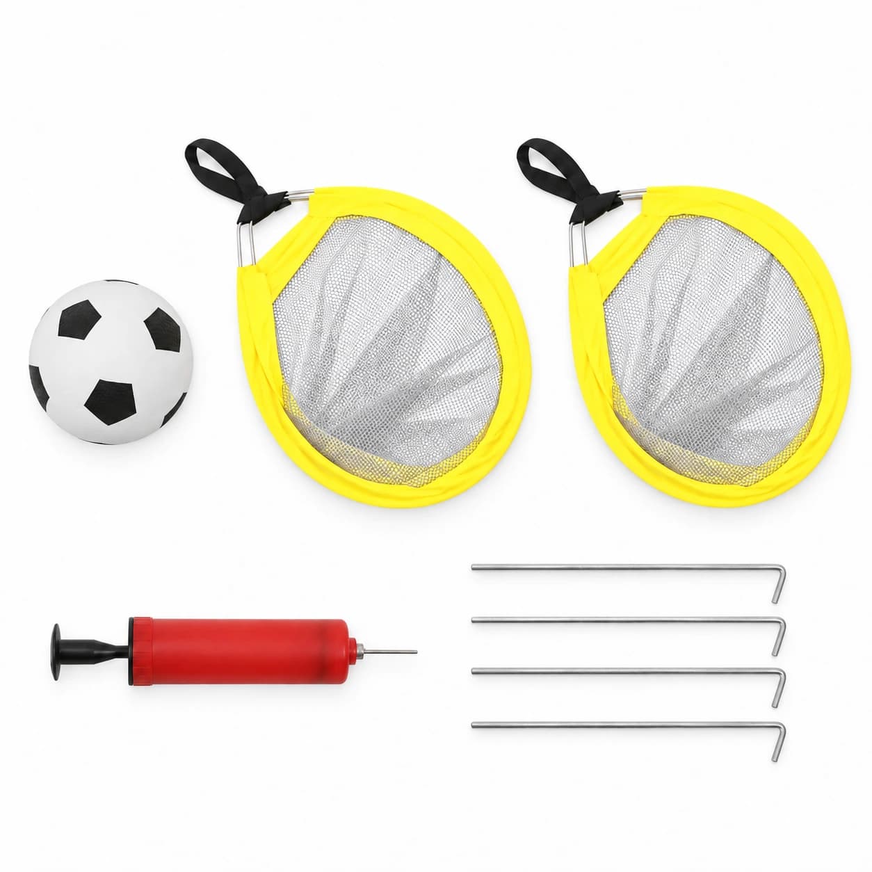 Le contenu du colis à plat : les deux buts repliés en disques, le ballon, la pompe et les quatre piquets