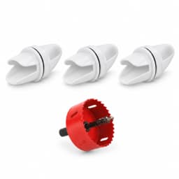 Trois ports à gravité blancs sur fond blanc, la scie cloche rouge de 80 mm montée sur son mandrin en dessous
