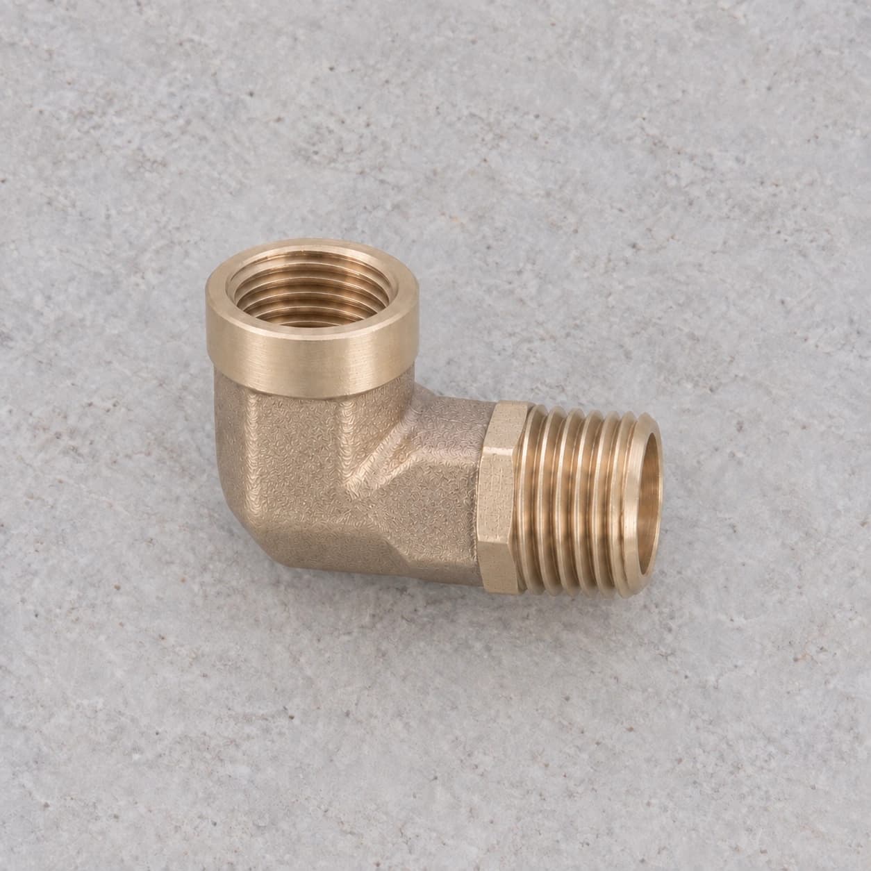 Contenu du colis : un seul coude laiton 90 degrés à plat, vendu à l'unité