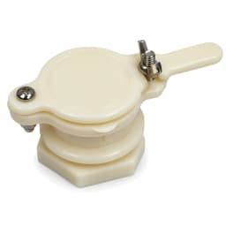 Robinet de vidange pour seau à miel en plastique blanc ivoire, vu de trois quarts sur fond blanc