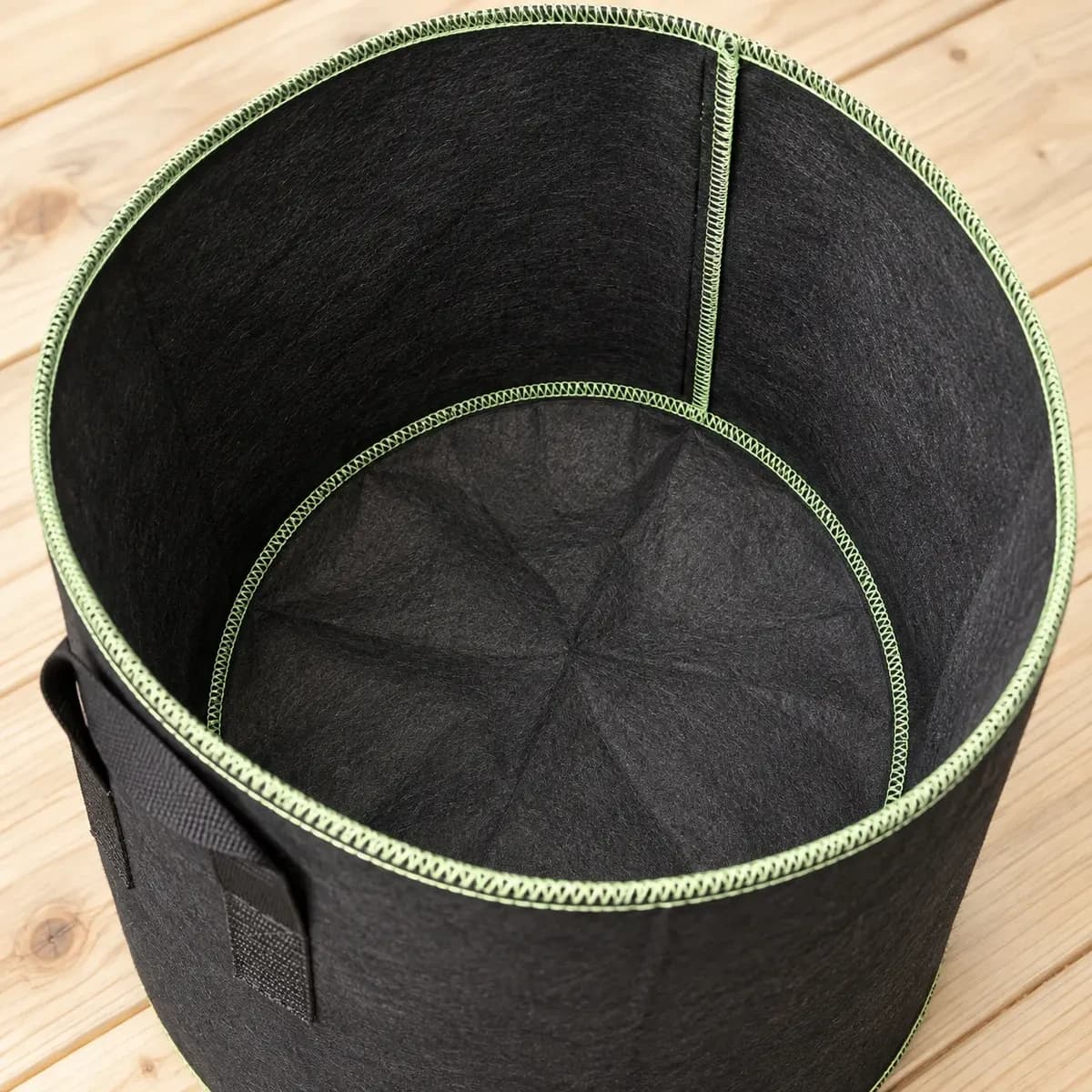 Intérieur d'un sac de culture avec couture verticale et fond circulaire