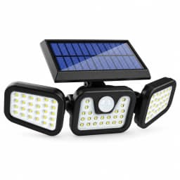 Sur fond clair, spot solaire noir à trois têtes orientables, panneau supérieur et détecteur rond en façade